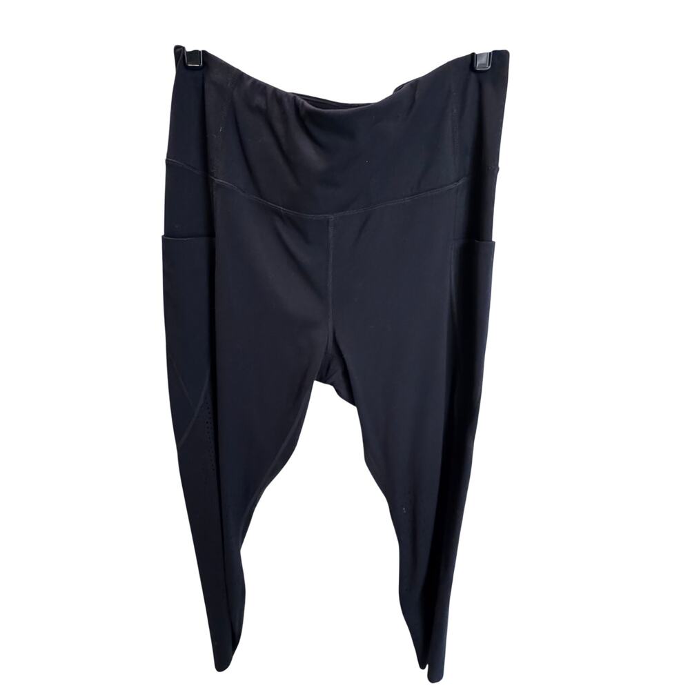 High Waisted XXL Active Pocket Legging Black Perforated Laser Cut High Rise Plus